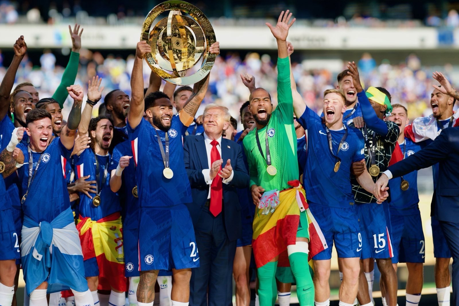 تشيلسي بطل كأس العالم للأندية بثلاثية في باريس سان جيرمان