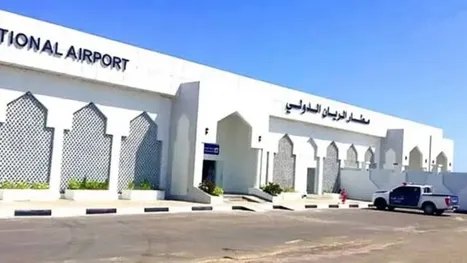 للمرة الرابعة.. قصف حوثي يستهدف مطار الريان الدولي في المكلا