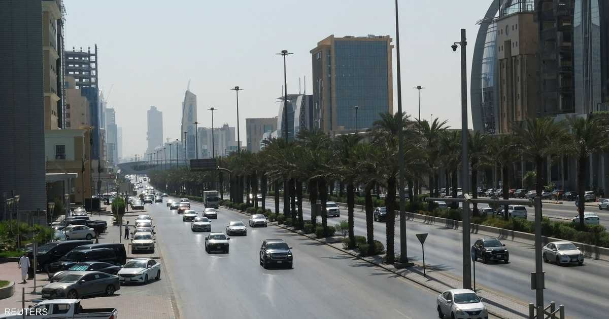 سماع دوي انفجارين في الرياض.. والسعودية تسقط صاروخا ومسيّرة