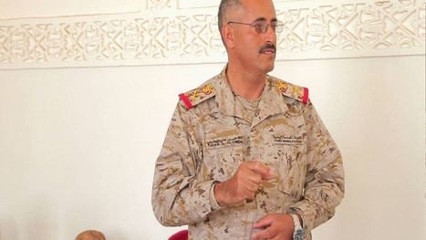 وزير الدفاع اليمني يعتذر عن بيان الوزارة حول استهداف "التجمعات القبلية"