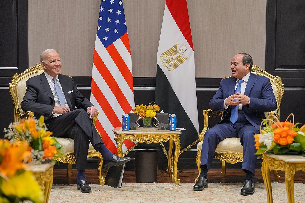 السيسي: ولايتي تنتهي في 2030.. ومقترح لبرنامج يُعدّ قيادات الدولة